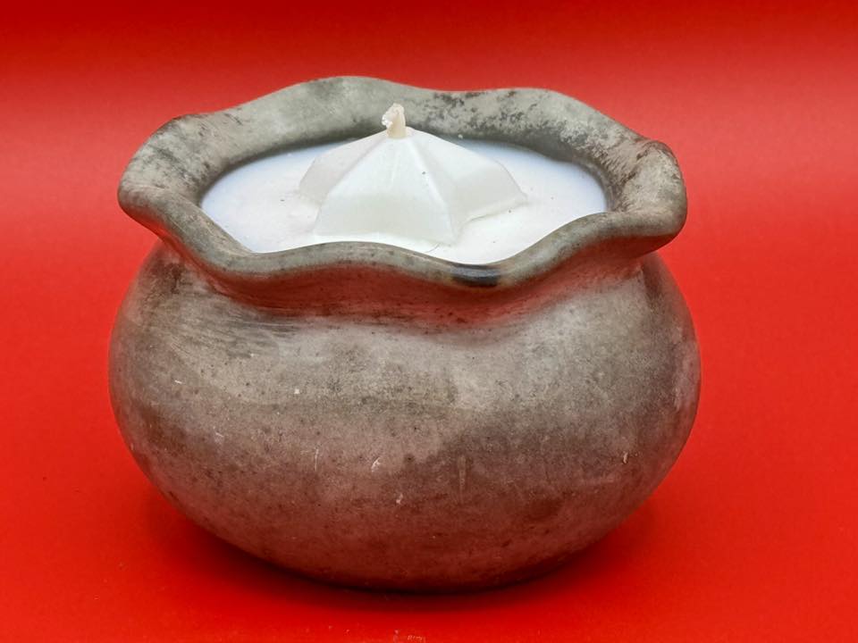 Concrete vs Glass Candle Vessels: What’s the Difference?