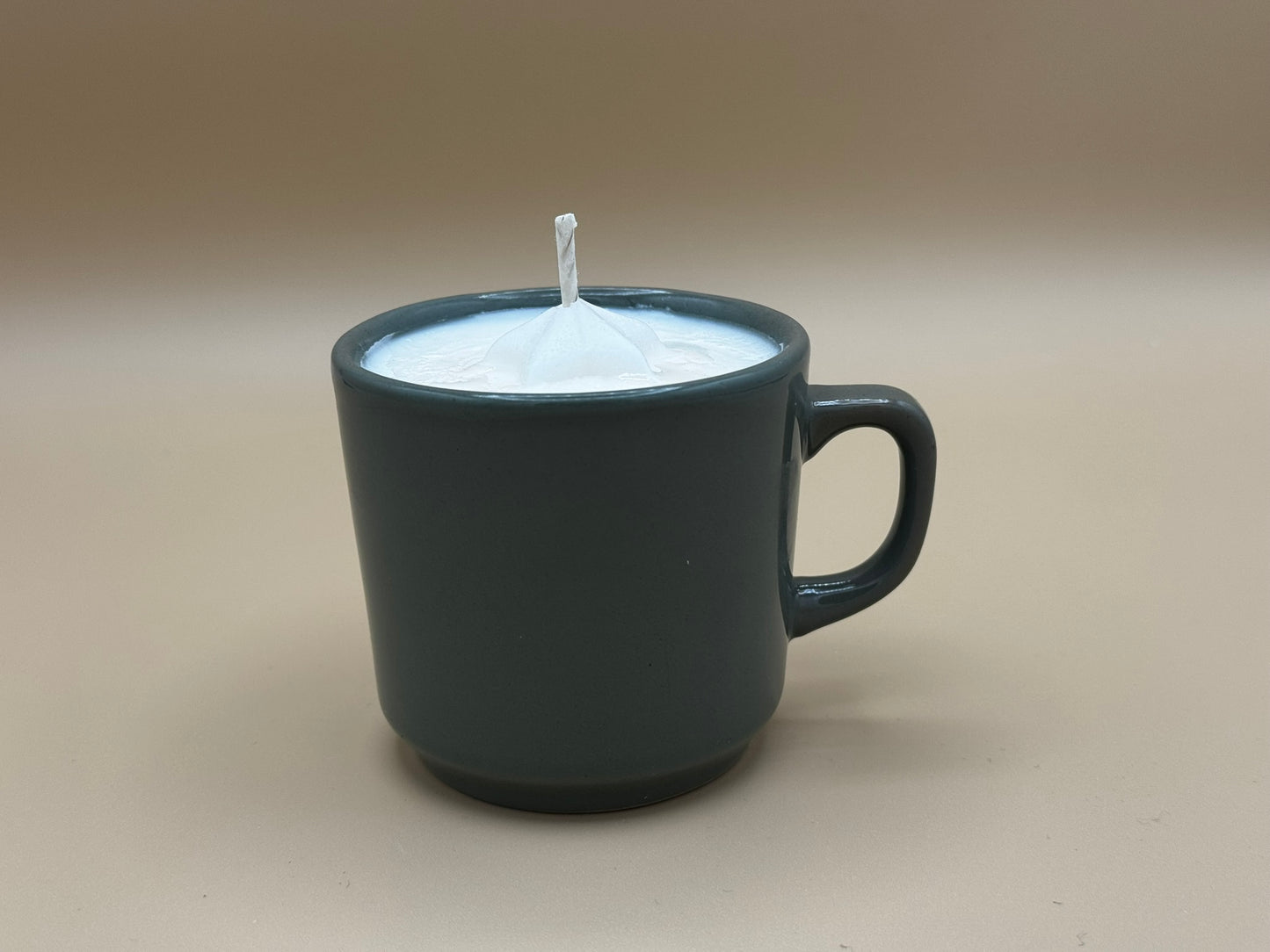 Dark Green Star Mug Candle – Sugared Strawberry | Sweet Berry Soy Candle | Handmade Gift